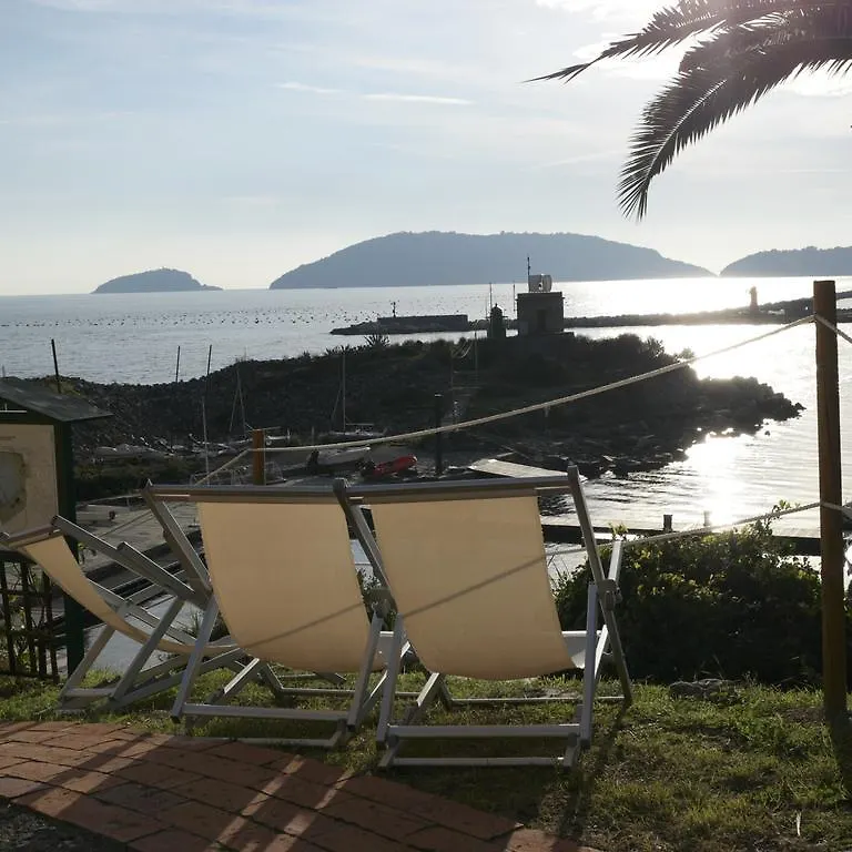 Scuola di Mare Santa Teresa Hotel Lerici Affittacamere